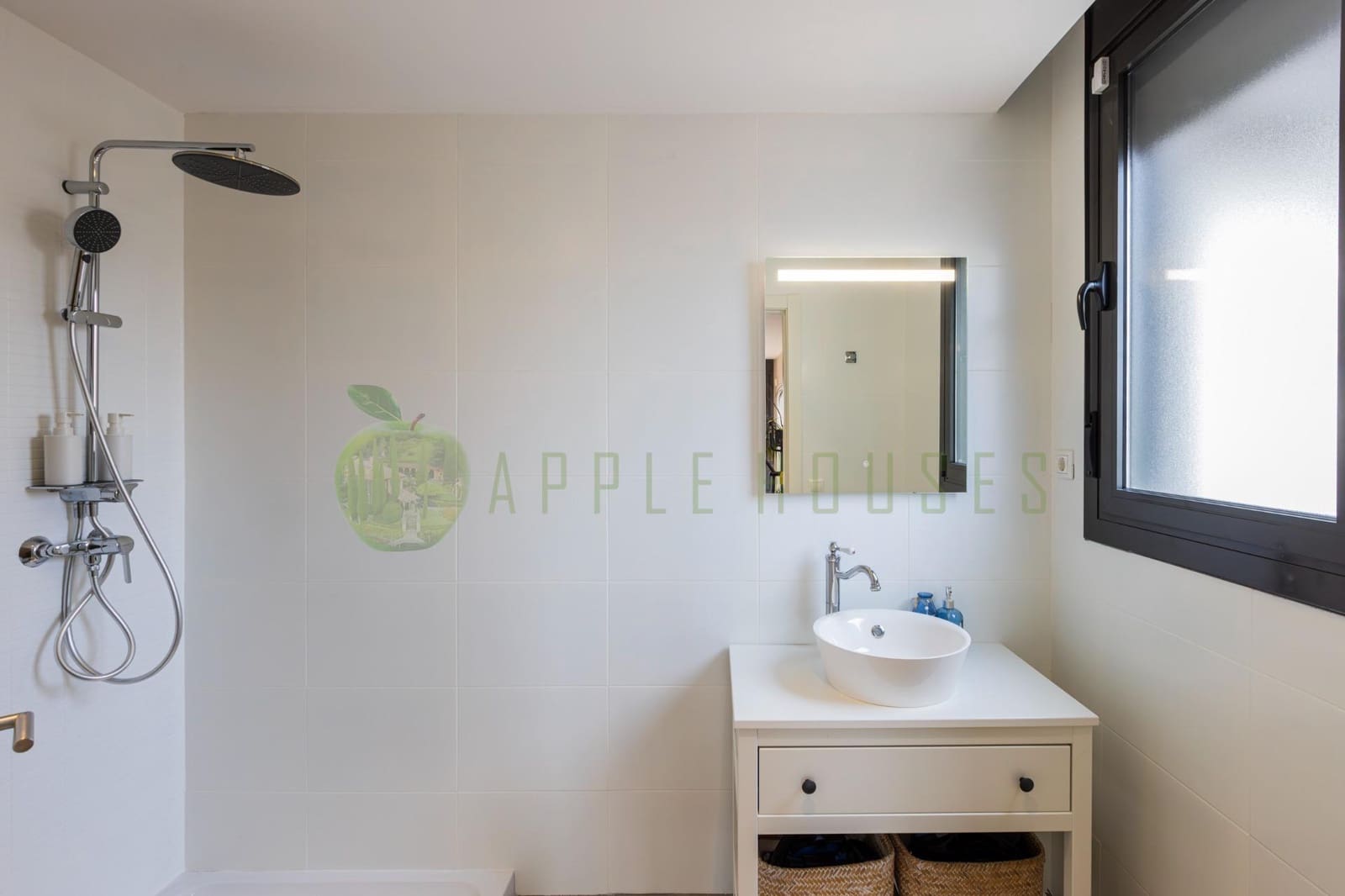 4 bedroom Penthouse for sale in Sitges with pool garage - € 1,270,000 (Ref: 9820487)