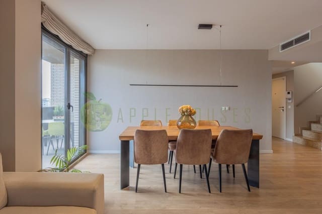 4 soverom Penthouse til salgs i Sitges med svømmebasseng garasje - € 1 270 000 (Ref: 9820487)