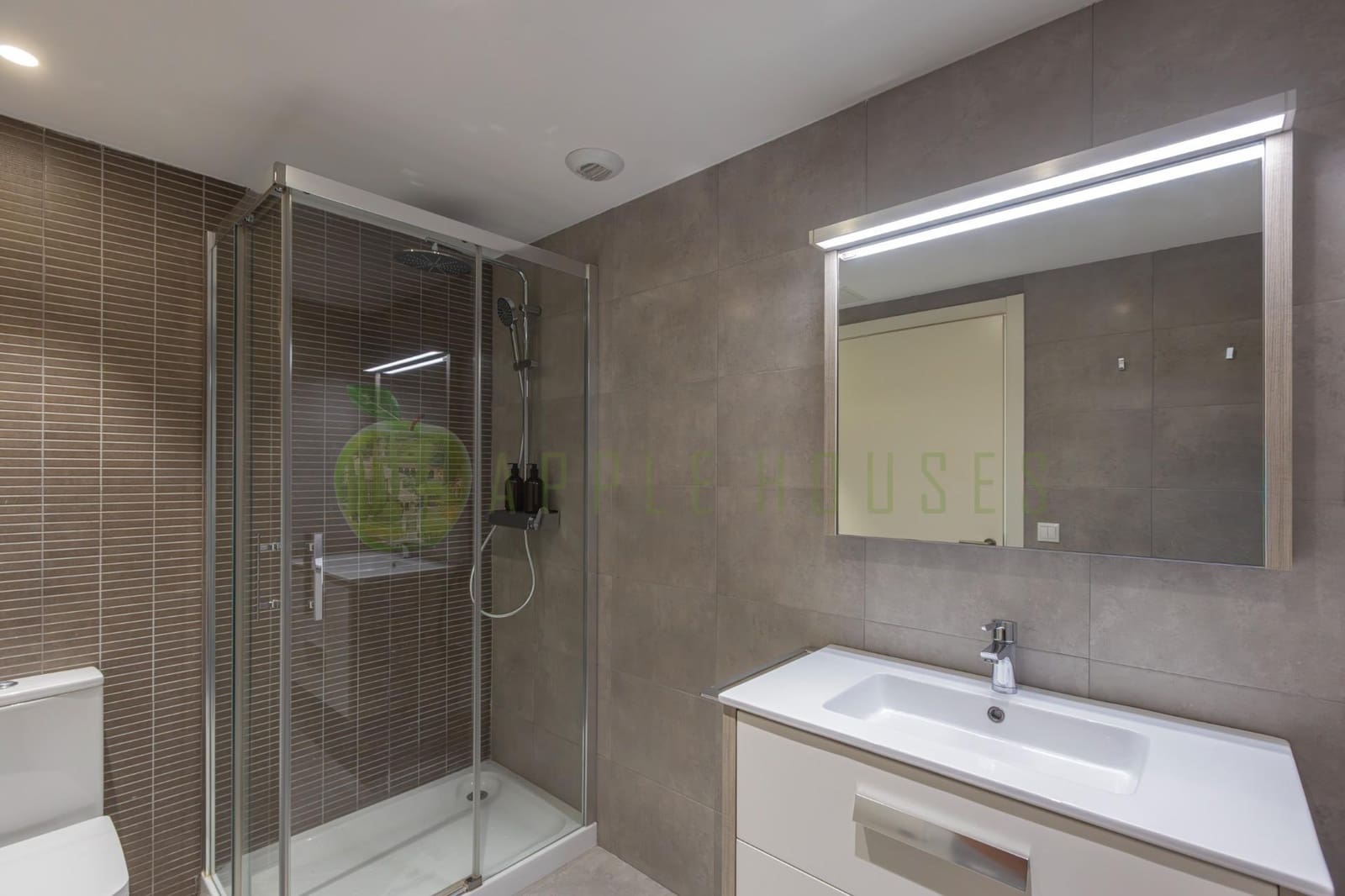 4 bedroom Penthouse for sale in Sitges with pool garage - € 1,270,000 (Ref: 9820487)