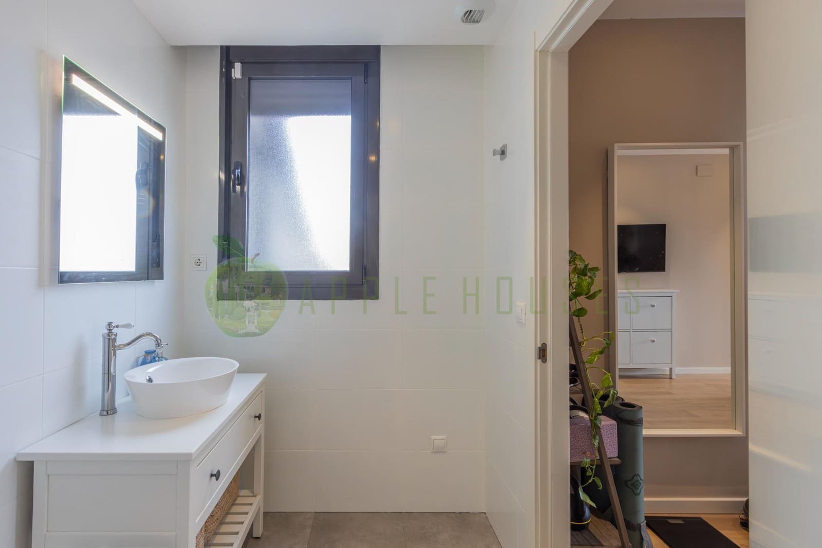 4 bedroom Penthouse for sale in Sitges with pool garage - € 1,270,000 (Ref: 9820487)