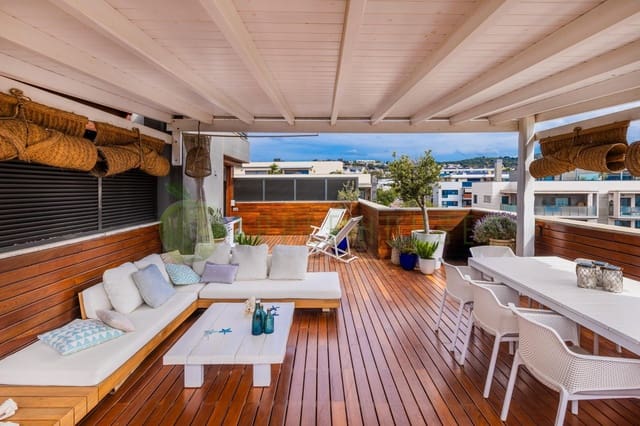 4 soverom Penthouse til salgs i Sitges med svømmebasseng garasje - € 1 270 000 (Ref: 9820487)