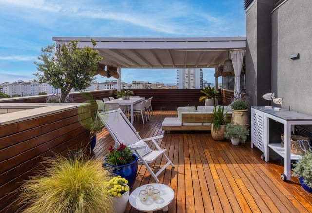 4 soverom Penthouse til salgs i Sitges med svømmebasseng garasje - € 1 270 000 (Ref: 9820487)