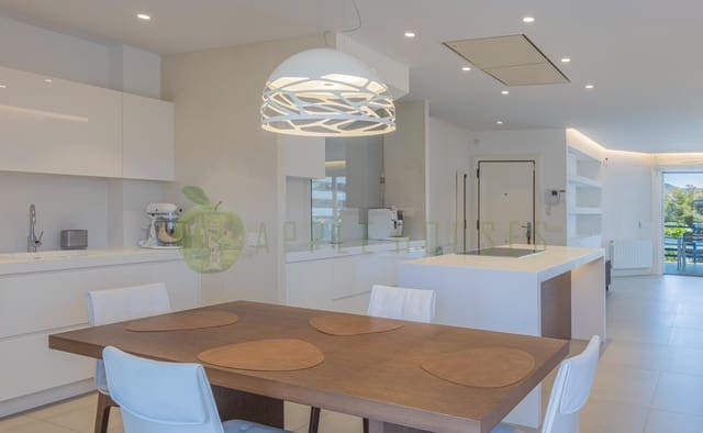3 soveværelse Penthouse til salg i Sitges med swimmingpool garage - € 2.150.000 (Ref: 9825235)