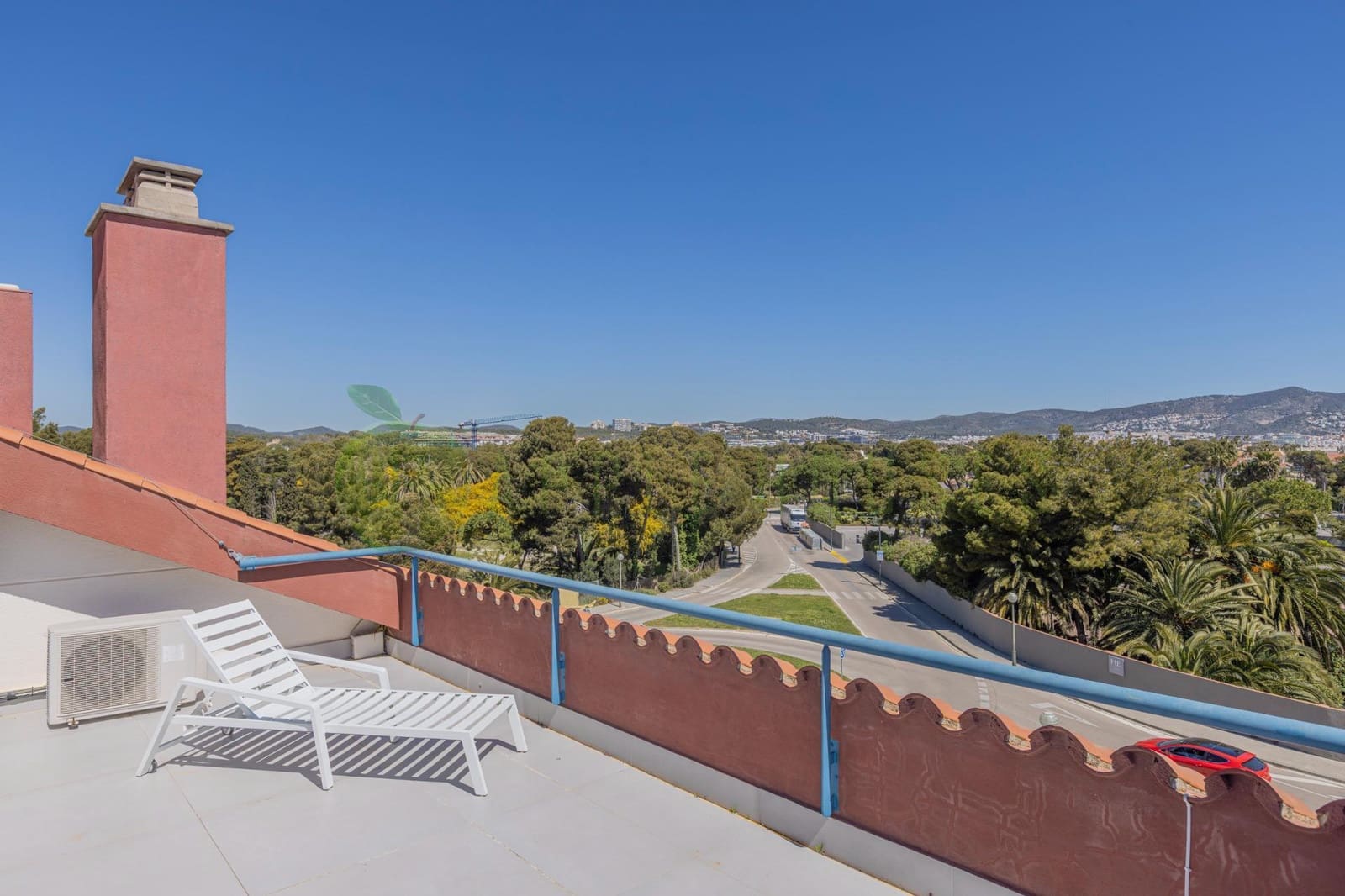 3 soverom Penthouse til salgs i Sitges med svømmebasseng garasje - € 2 150 000 (Ref: 9825235)