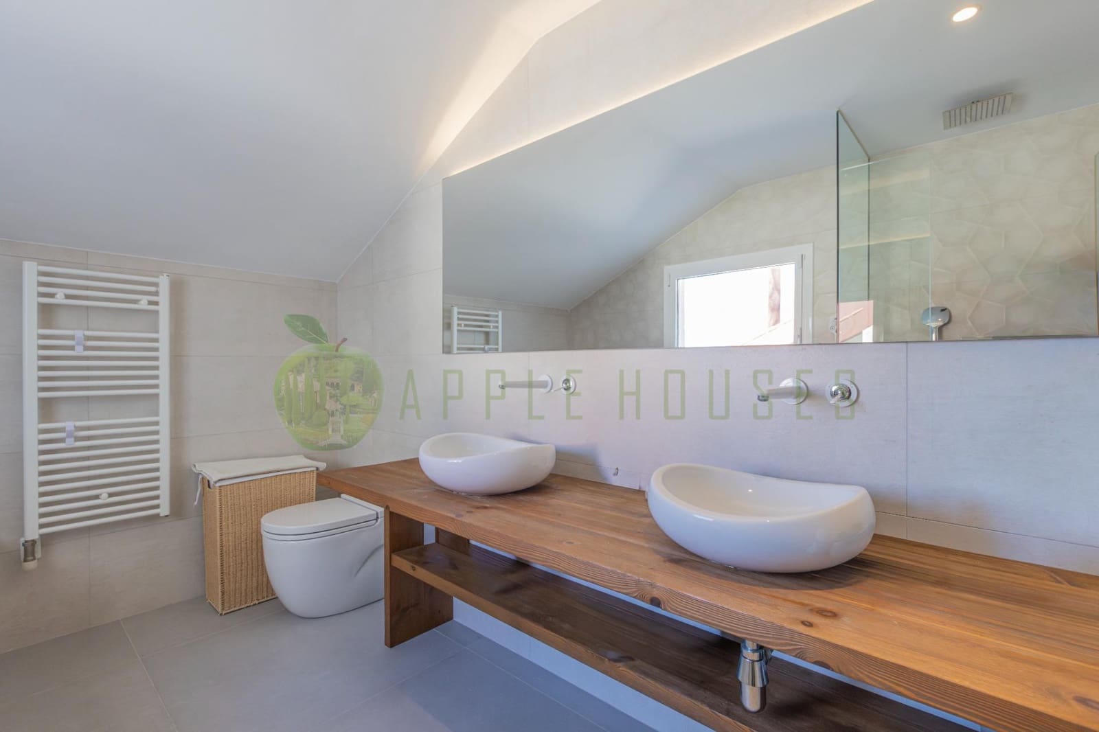 3 soverom Penthouse til salgs i Sitges med svømmebasseng garasje - € 2 150 000 (Ref: 9825235)