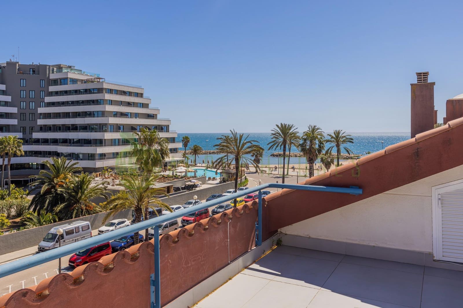 3 soverom Penthouse til salgs i Sitges med svømmebasseng garasje - € 2 150 000 (Ref: 9825235)