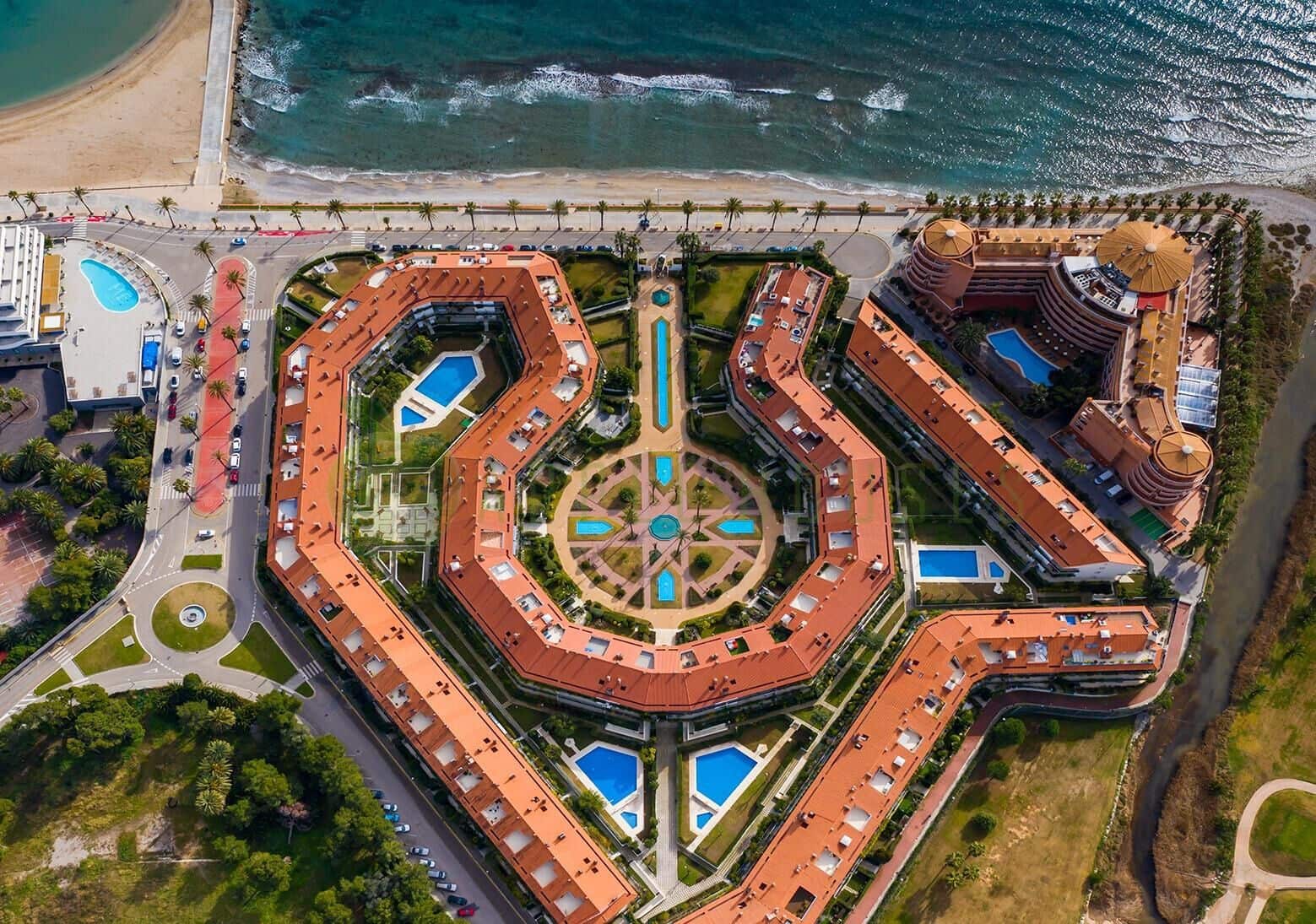 3 soverom Penthouse til salgs i Sitges med svømmebasseng garasje - € 2 150 000 (Ref: 9825235)