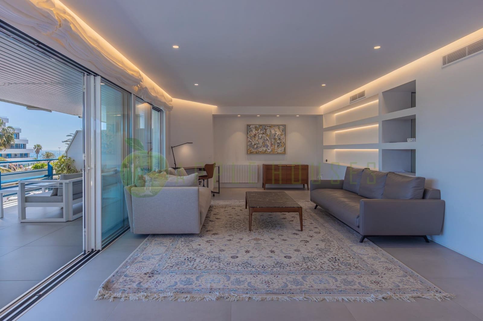 3 soverom Penthouse til salgs i Sitges med svømmebasseng garasje - € 2 150 000 (Ref: 9825235)