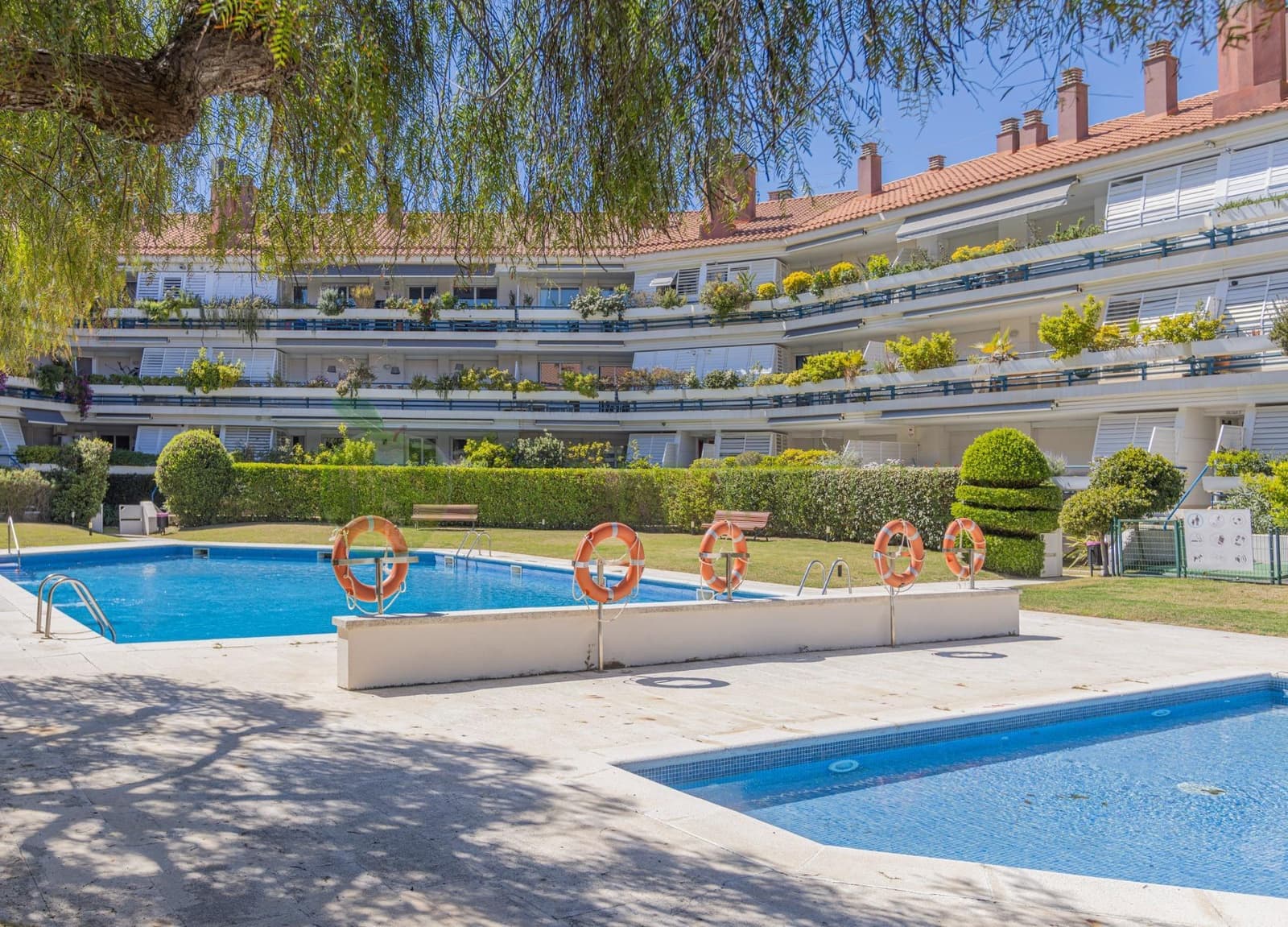 3 soverom Penthouse til salgs i Sitges med svømmebasseng garasje - € 2 150 000 (Ref: 9825235)