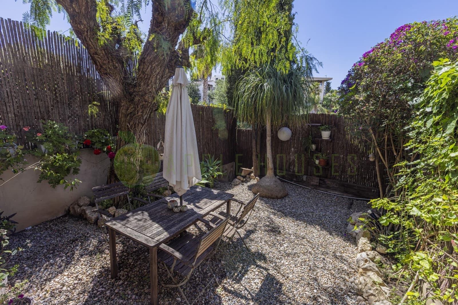 4 bedroom Terraced Villa for sale in Sitges with pool garage - € 645,000 (Ref: 9849342)
