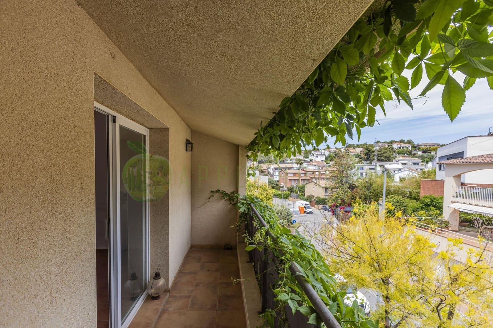 4 bedroom Terraced Villa for sale in Sitges with pool garage - € 645,000 (Ref: 9849342)