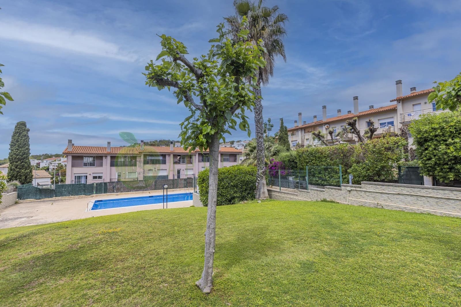 4 bedroom Terraced Villa for sale in Sitges with pool garage - € 645,000 (Ref: 9849342)