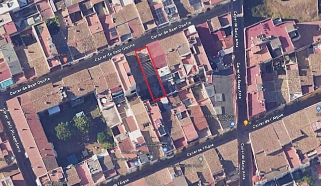 Terrain à Bâtir à vendre à Vilanova i la Geltrú - 220 000 € (Ref: 9876402)