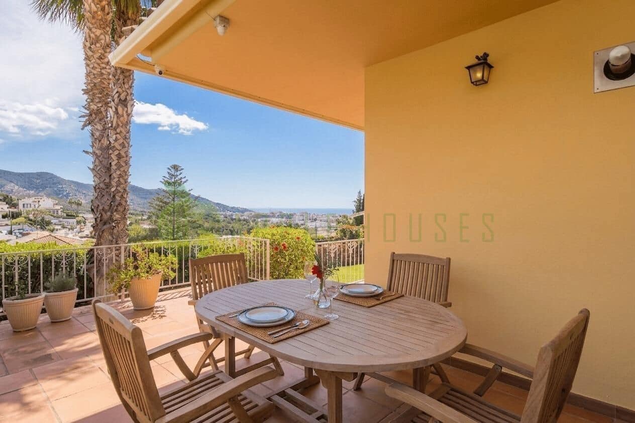 5 bedroom Villa for sale in Sitges with pool - € 1,595,000 (Ref: 9876405)