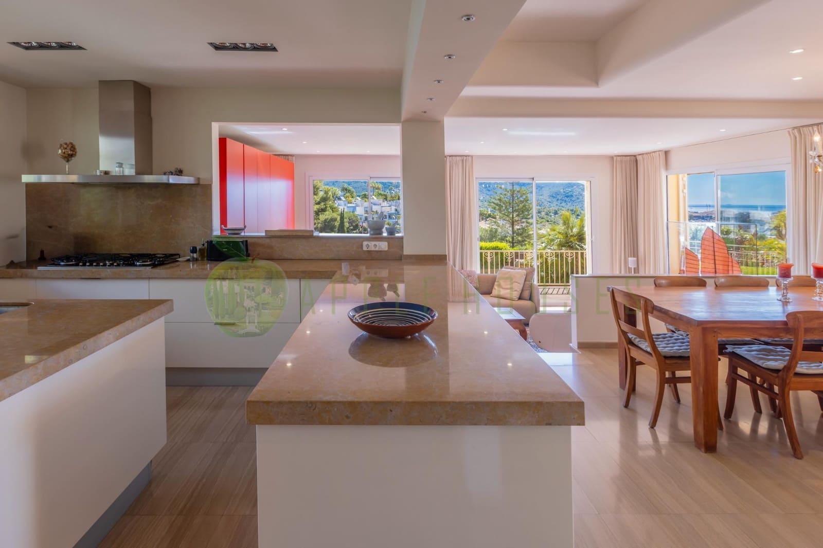 5 bedroom Villa for sale in Sitges with pool - € 1,595,000 (Ref: 9876405)