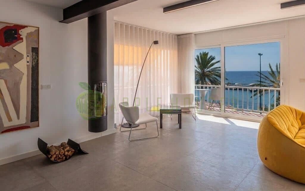 2 slaapkamer Penthouse te koop in Sitges - € 2.500.000 (Ref: 9890363)