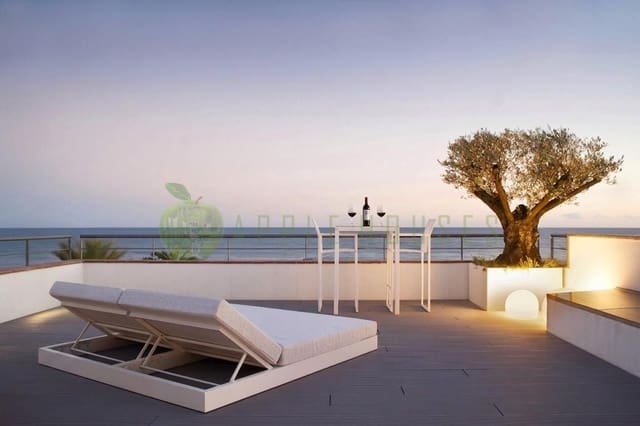 2 slaapkamer Penthouse te koop in Sitges - € 2.500.000 (Ref: 9890363)