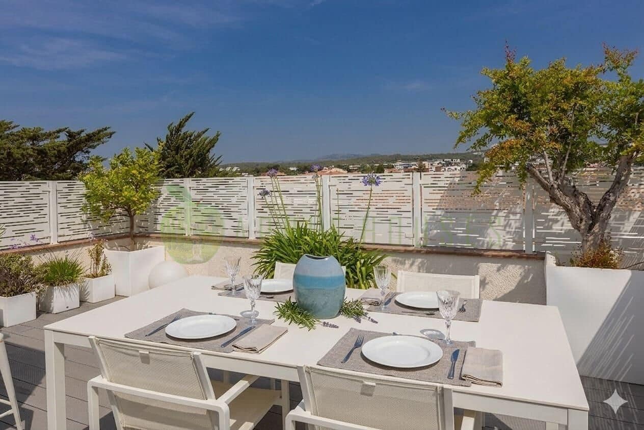 2 slaapkamer Penthouse te koop in Sitges - € 2.500.000 (Ref: 9890363)