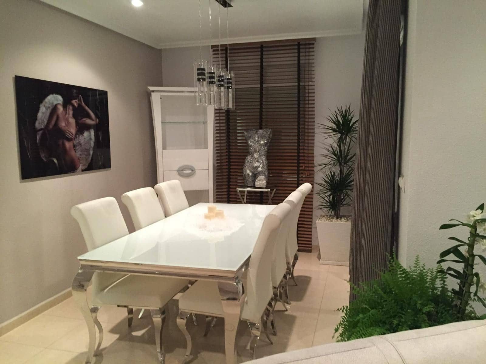 Chalet de 4 habitaciones en Rojales en venta con piscina - 557.000 € (Ref: 10000903)