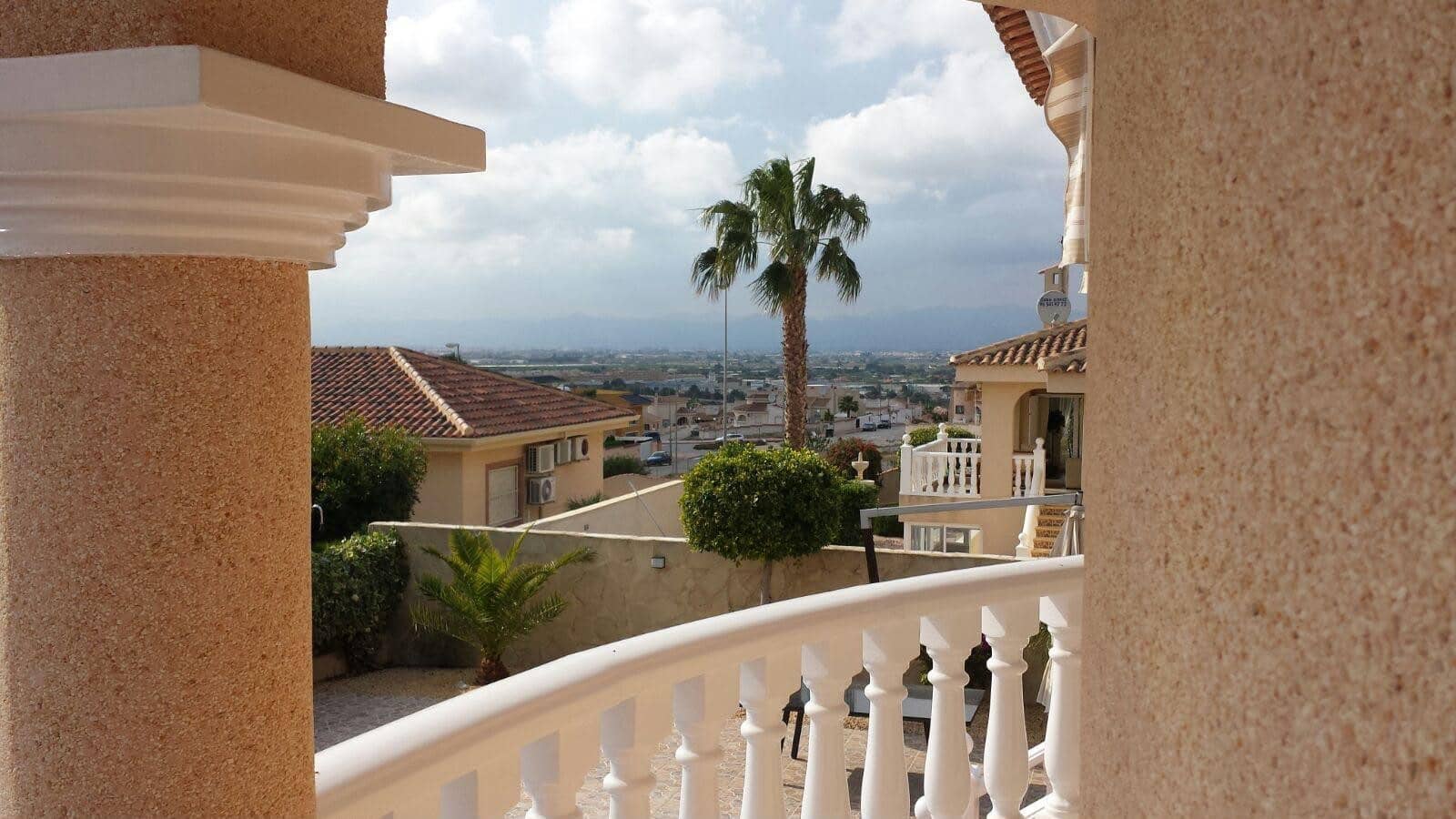 Chalet de 4 habitaciones en Rojales en venta con piscina - 557.000 € (Ref: 10000903)