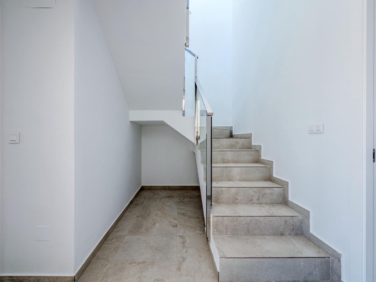 3 quarto Moradia para venda em Algorfa com piscina - 489 000 € (Ref: 10034228)