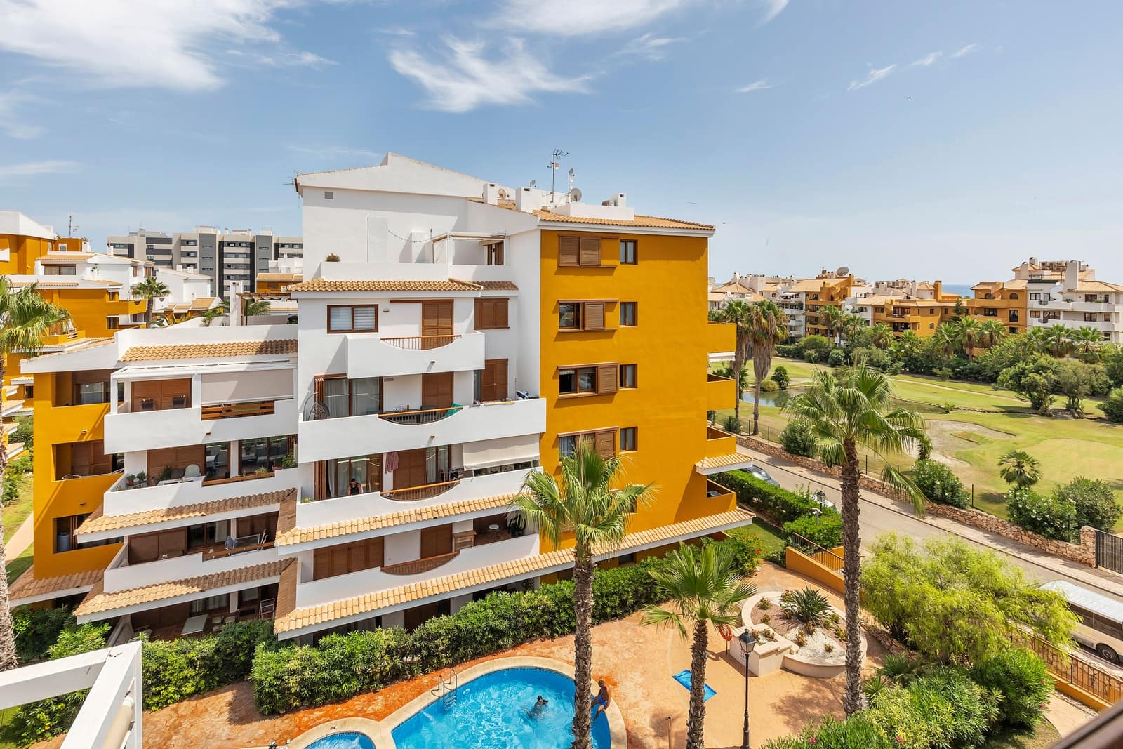 3 soveværelse Lejlighed til salg i Punta Prima - € 449.000 (Ref: 10037637)
