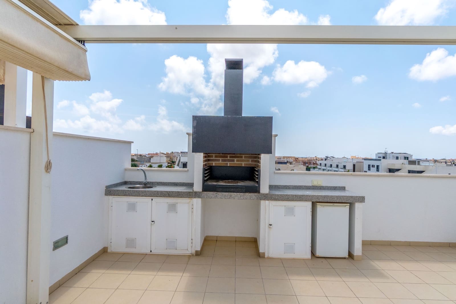 Apartamento de 2 habitaciones en San Pedro del Pinatar en venta con piscina - 265.000 € (Ref: 10187508)