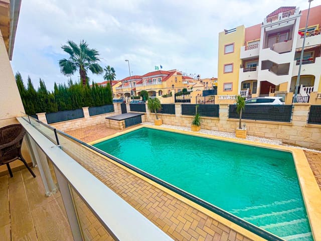 5 camera da letto Villa in vendita in La Zenia, Orihuela con piscina - 950.000 € (Rif: 8617210)
