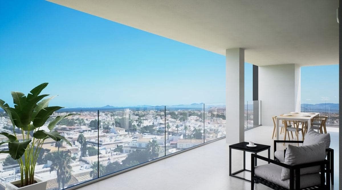 3 soveværelse Penthouse til salg i Los Alcazares med swimmingpool - € 419.900 (Ref: 8670778)