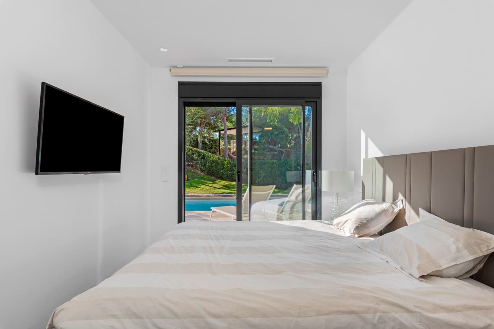 3 quarto Moradia para venda em Las Colinas Golf com piscina garagem - 819 000 € (Ref: 8823377)