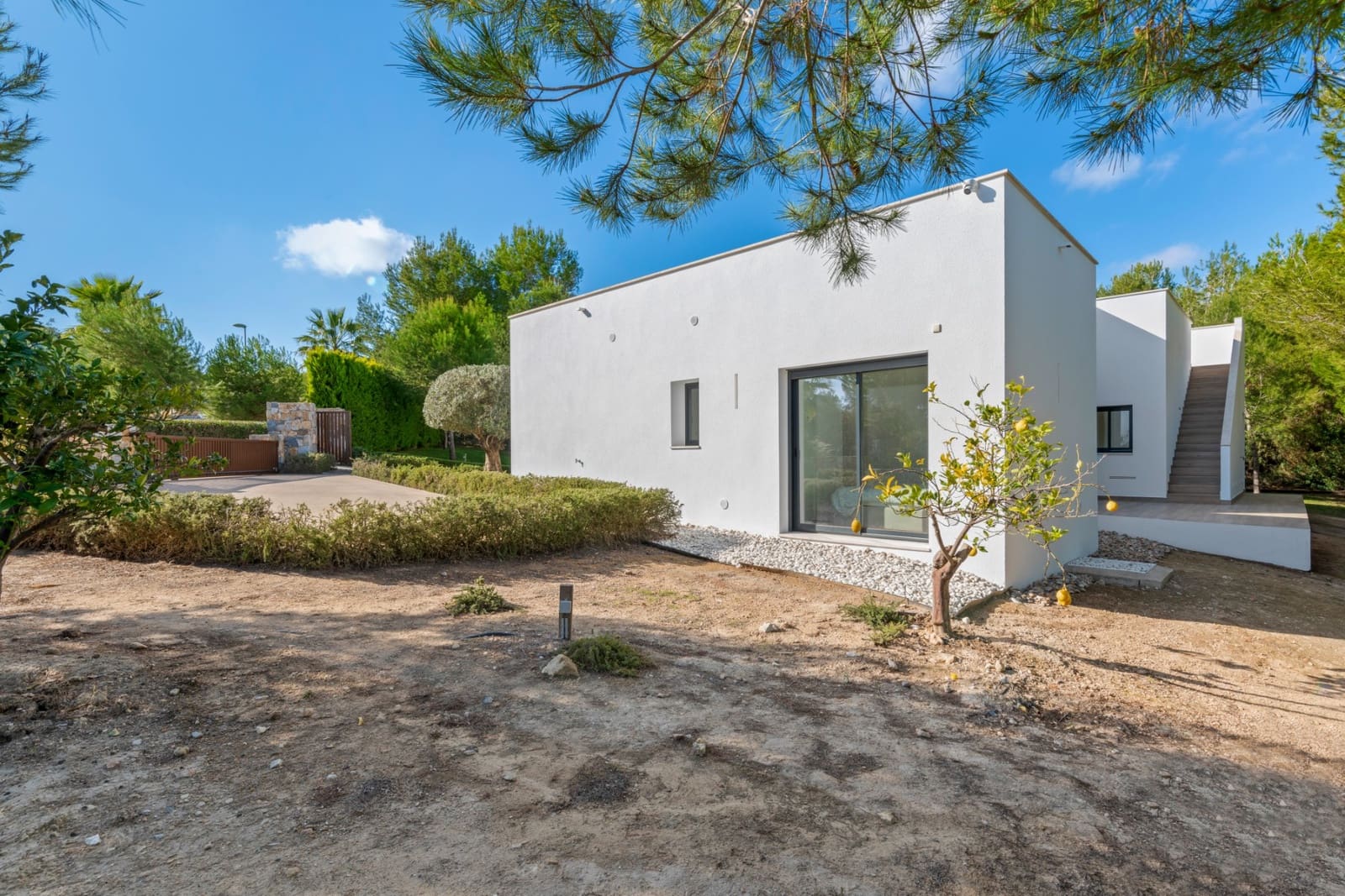 3 quarto Moradia para venda em Las Colinas Golf com piscina garagem - 819 000 € (Ref: 8823377)