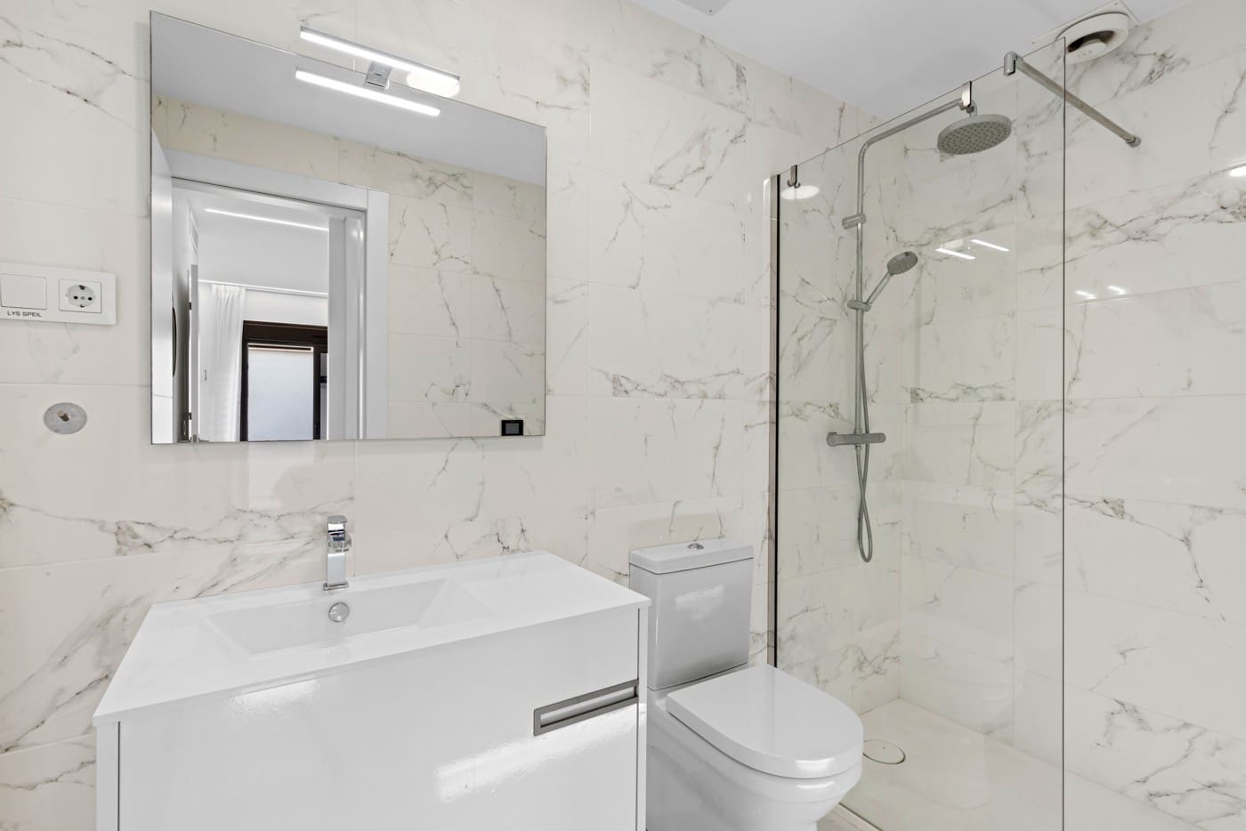 3 bedroom Villa for sale in Pilar de la Horadada with pool garage - € 445,000 (Ref: 8828319)