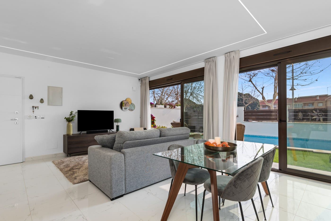 3 bedroom Villa for sale in Pilar de la Horadada with pool garage - € 445,000 (Ref: 8828319)