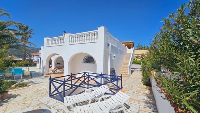 3 bedroom Villa for sale in Peñíscola with pool garage - € 735,000 (Ref: 8929682)