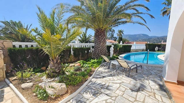 3 bedroom Villa for sale in Peñíscola with pool garage - € 735,000 (Ref: 8929682)