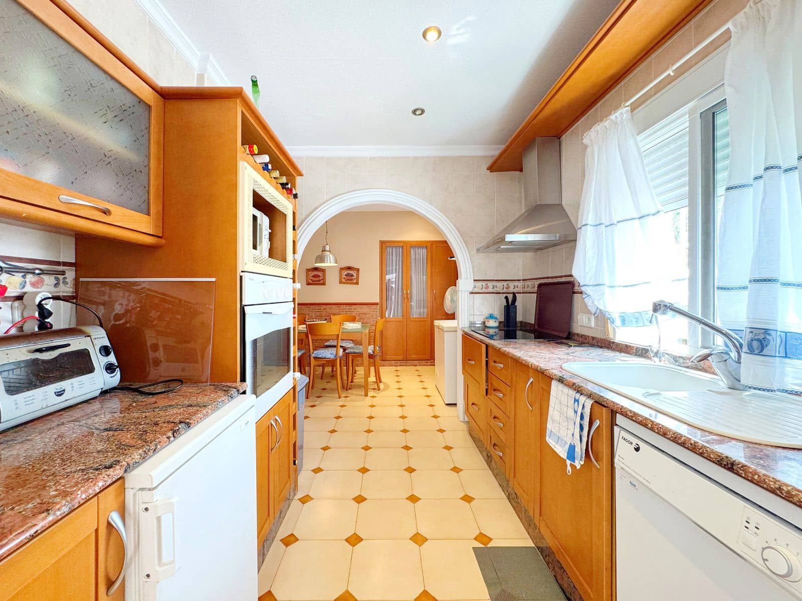 4 soveværelse Villa til salg i Rocio del Mar - € 735.000 (Ref: 9125929)