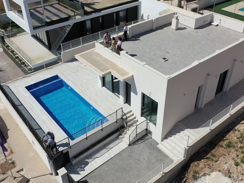 3 bedroom Villa for sale in Polop with pool - € 500,000 (Ref: 9738105)