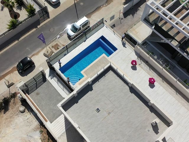 3 bedroom Villa for sale in Polop with pool - € 500,000 (Ref: 9738105)