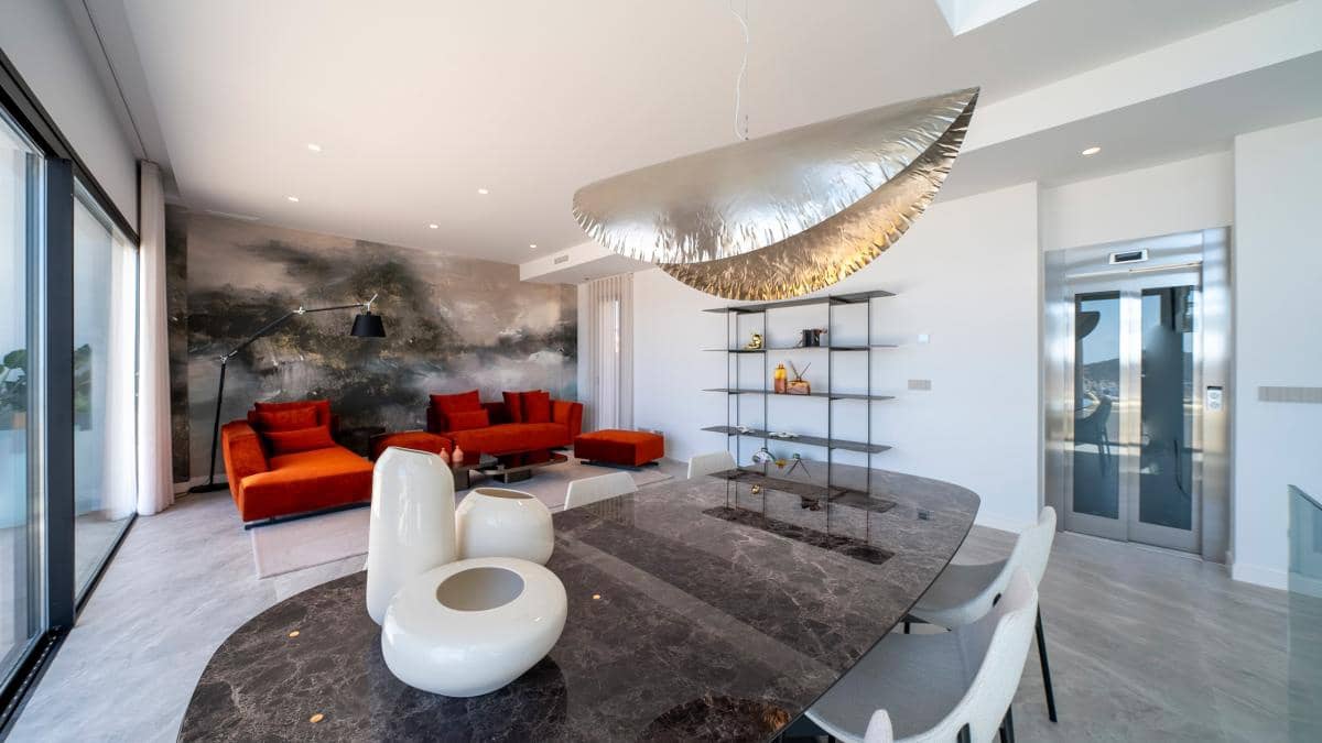 4 bedroom Villa for sale in Finestrat with pool - € 1,350,000 (Ref: 9738132)