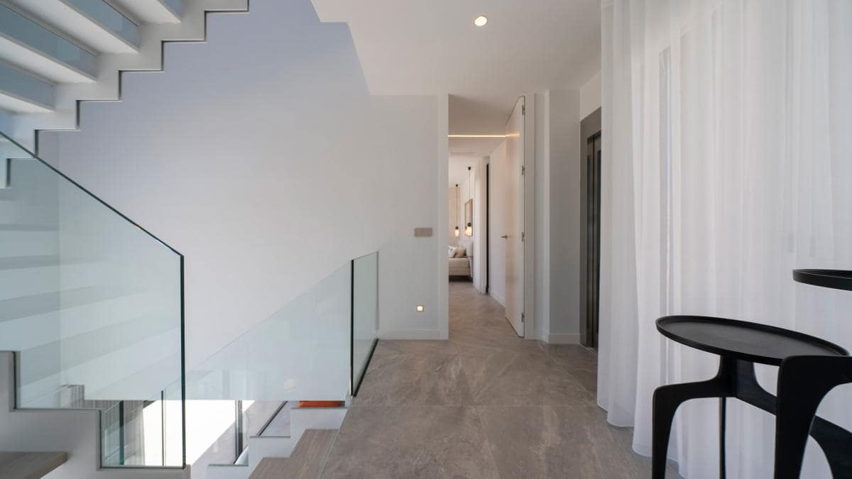 4 bedroom Villa for sale in Finestrat with pool - € 1,350,000 (Ref: 9738132)