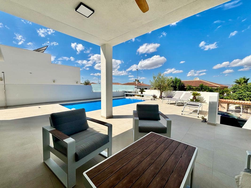 3 chambre Villa/Maison à vendre à Benijofar avec piscine - 589 000 € (Ref: 9740298)