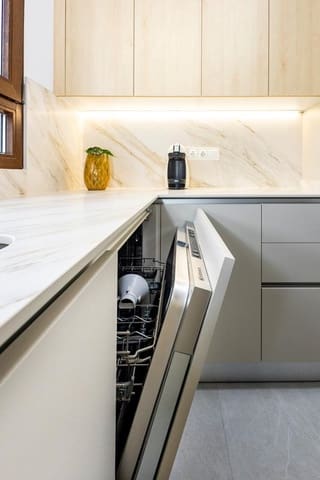 Chalet de 2 habitaciones en Desamparados - Hurchillo - Torremendo, Orihuela en venta con piscina - 351.000 € (Ref: 9740342)