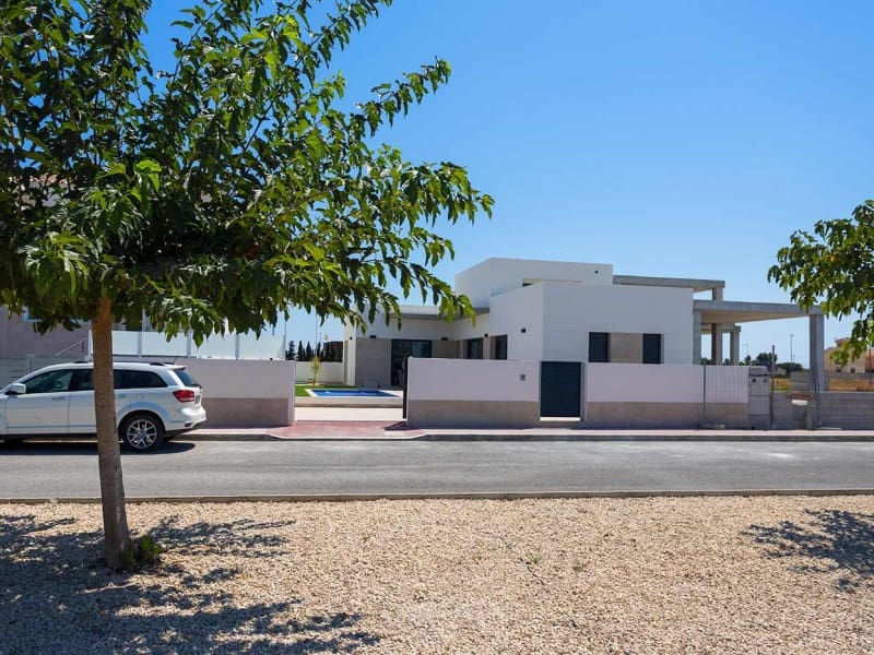 3 makuuhuone Huvila myytävänä paikassa Daya Nueva mukana uima-altaan - 380 000 € (Ref: 9740422)