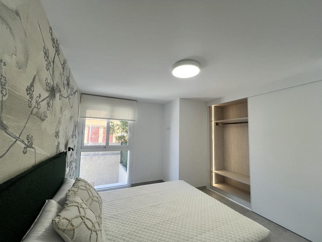 3 sypialnia Apartament na sprzedaż w Torrevieja z basenem - 350 000 € (Ref: 9740463)