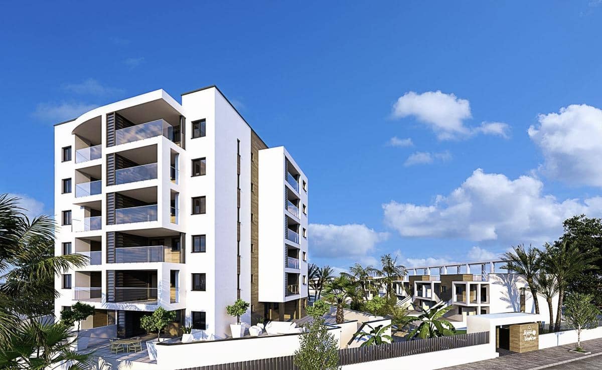 Apartamento de 3 habitaciones en Pilar de la Horadada en venta con piscina - 325.000 € (Ref: 9740469)