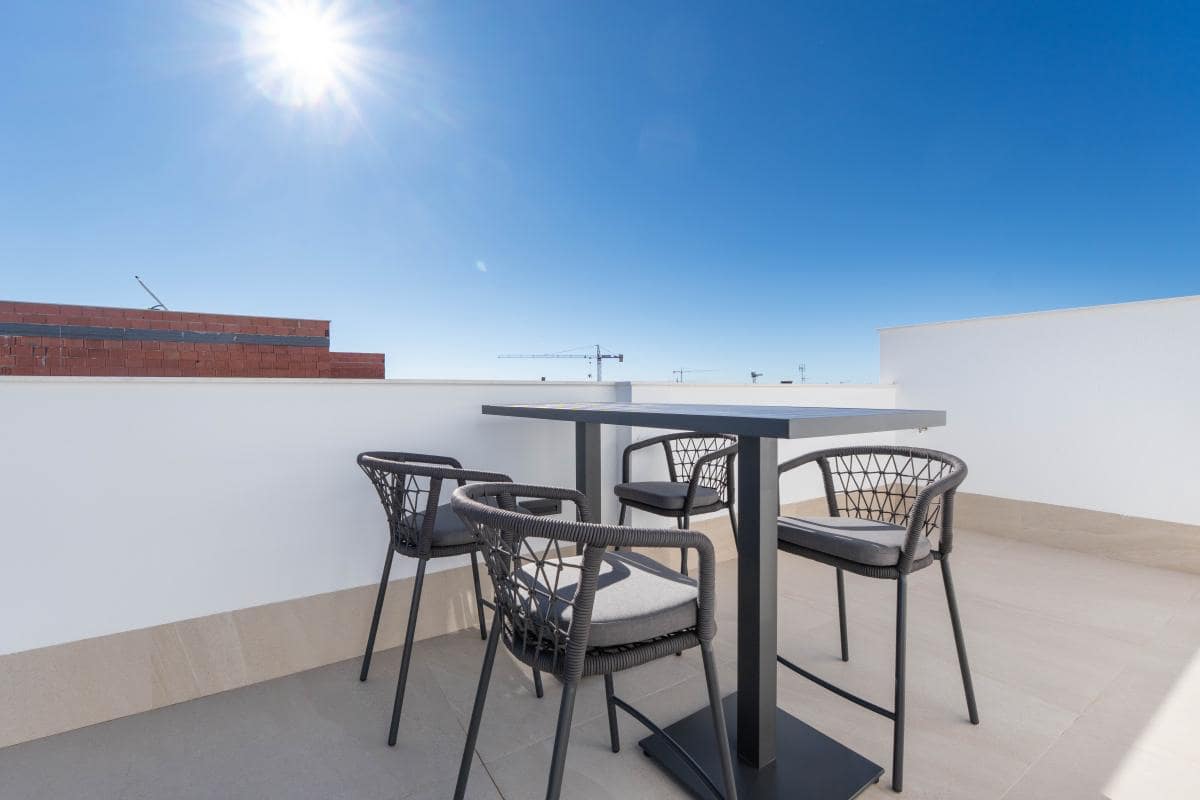 4 sovrum Villa till salu i San Pedro del Pinatar med pool - 890 000 € (Ref: 9740475)