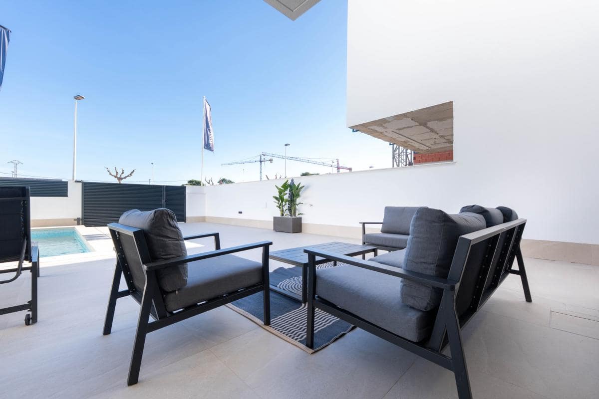 4 sovrum Villa till salu i San Pedro del Pinatar med pool - 890 000 € (Ref: 9740475)