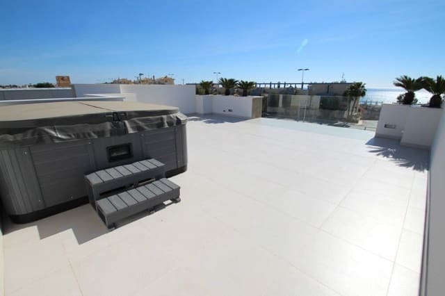 4 Zimmer Villa zu verkaufen in Campoamor, Orihuela mit Pool - 1.195.000 € (Ref: 9960379)