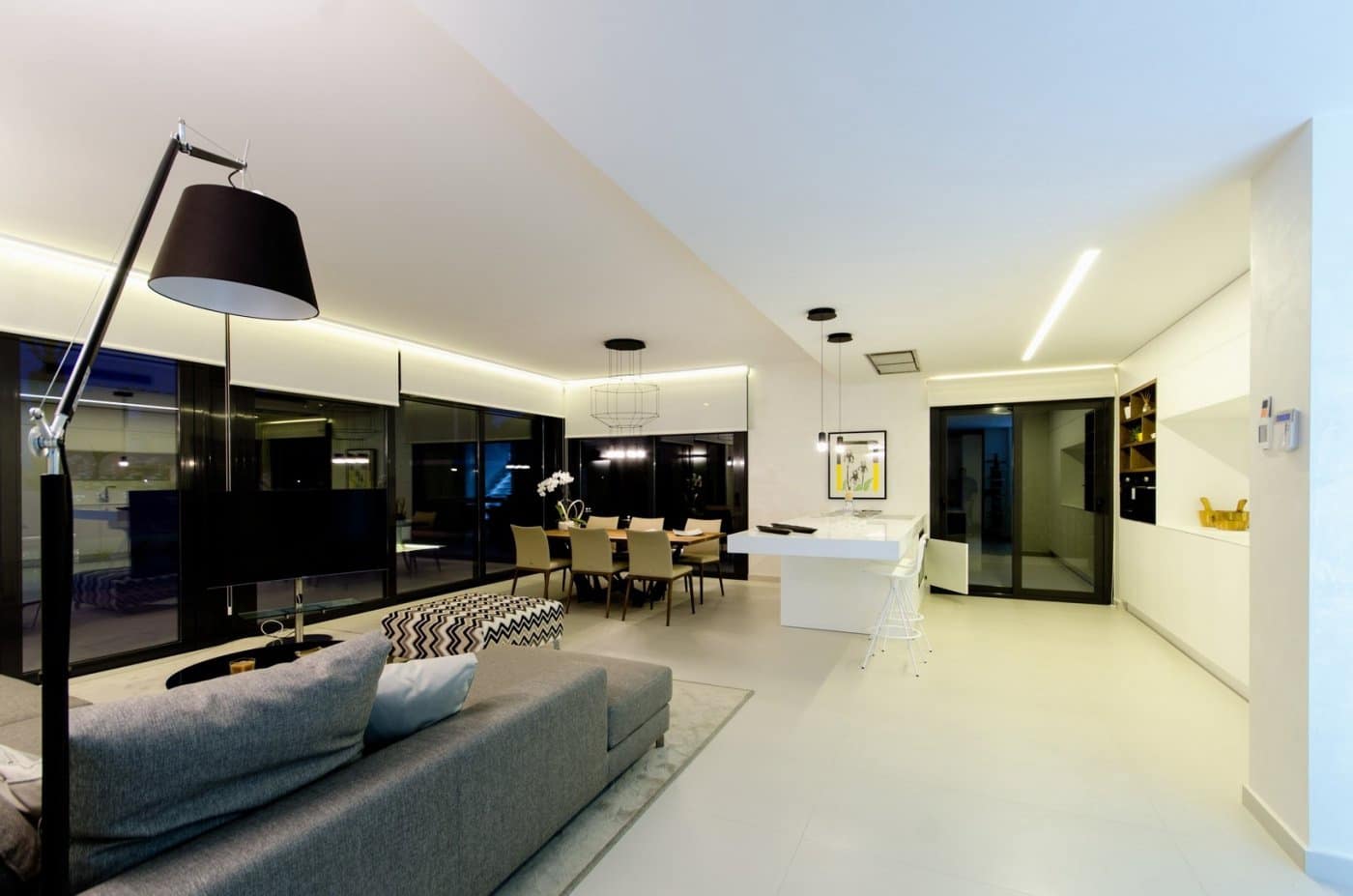4 slaapkamer Villa te koop in Campoamor met zwembad - € 1.195.000 (Ref: 9960379)