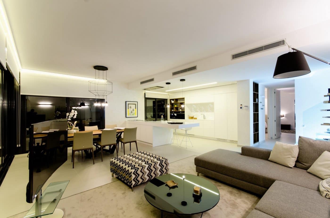 4 slaapkamer Villa te koop in Campoamor met zwembad - € 1.195.000 (Ref: 9960379)
